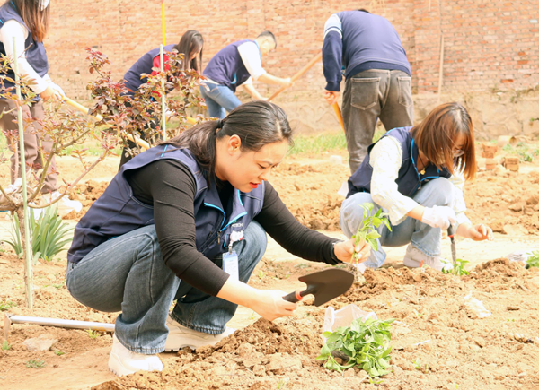 중국 위난시 차교난진류수 아동서비스센터 봉사활동
